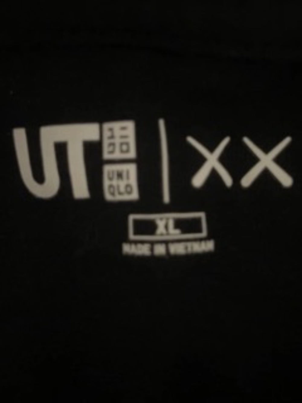 KAWS X Uniqlo UT Black Short Sleeve T-Shirt Companion Father Son Unisex XL - Picture 7 of 8